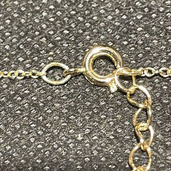 Delicate small necklace with star pendant - Picture 5 of 6